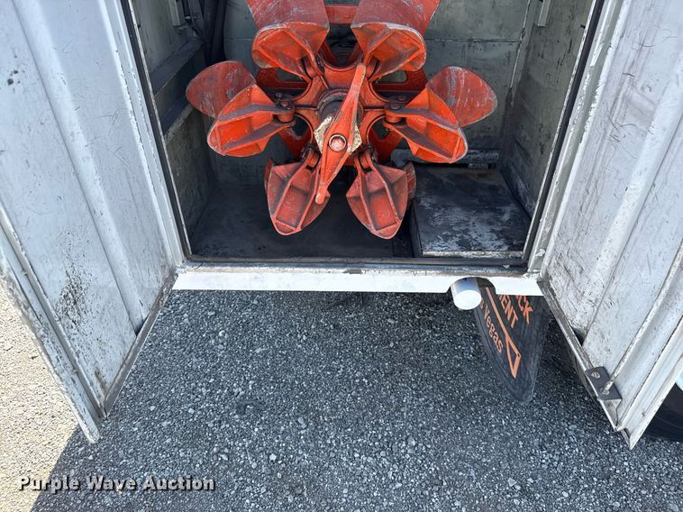 image for item EG5740 2005 Ford F650 Super Duty utility / service truck