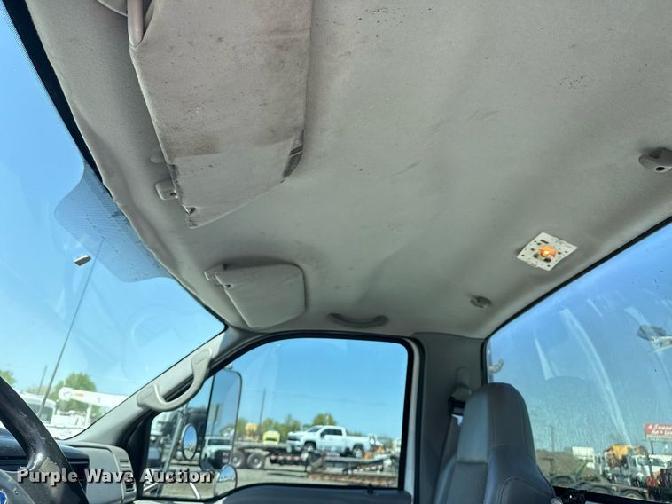 image for item EG5740 2005 Ford F650 Super Duty utility / service truck