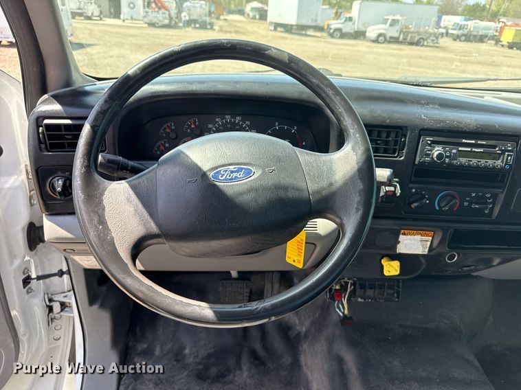 image for item EG5740 2005 Ford F650 Super Duty utility / service truck