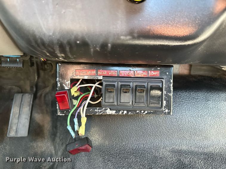 image for item EG5740 2005 Ford F650 Super Duty utility / service truck