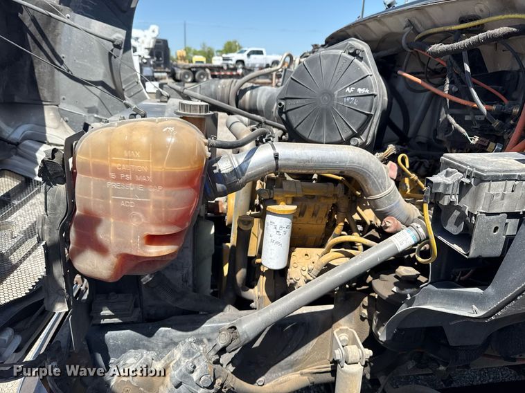 image for item EG5740 2005 Ford F650 Super Duty utility / service truck