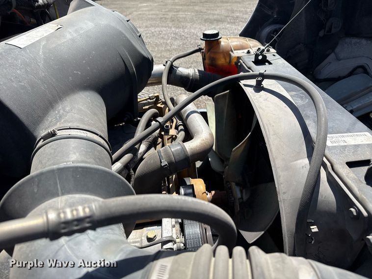 image for item EG5740 2005 Ford F650 Super Duty utility / service truck