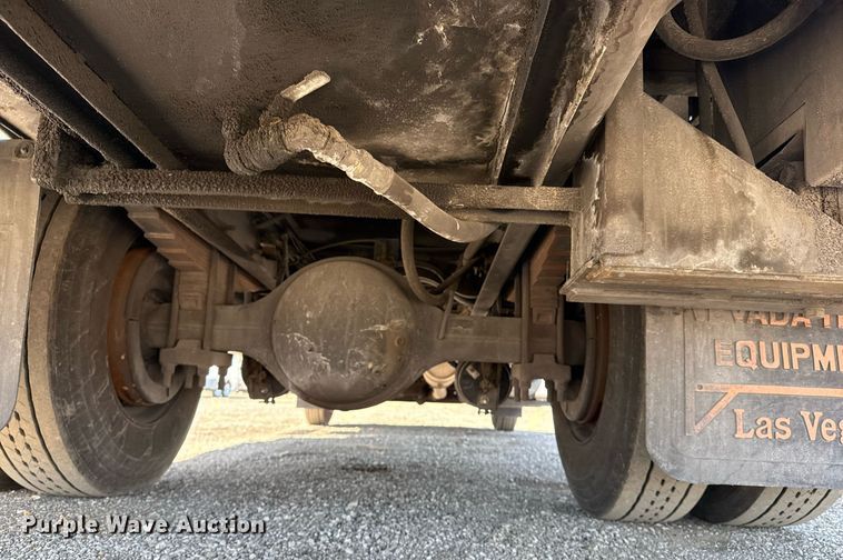 image for item EG5740 2005 Ford F650 Super Duty utility / service truck