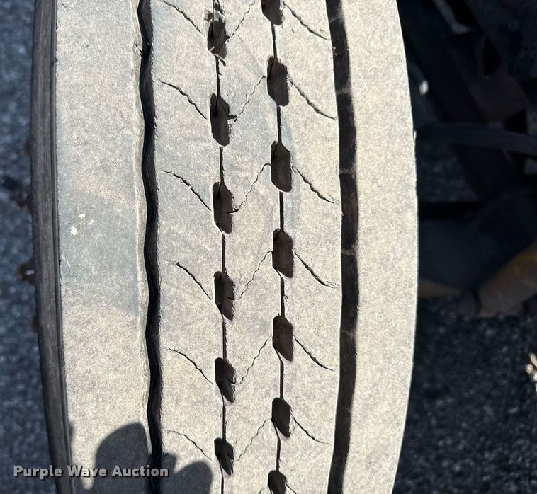 image for item EG5740 2005 Ford F650 Super Duty utility / service truck