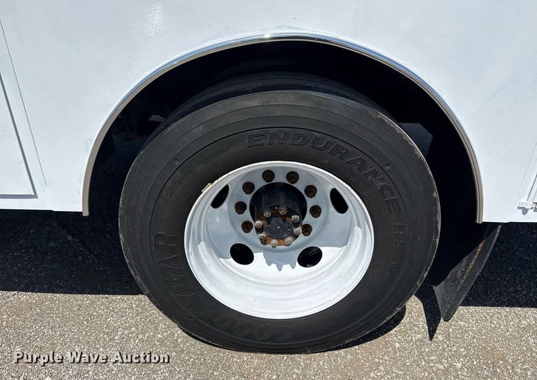 image for item EG5740 2005 Ford F650 Super Duty utility / service truck