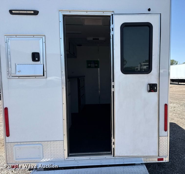 image for item EG5741 2022 InTech Trailers fiber optic splicing trailer