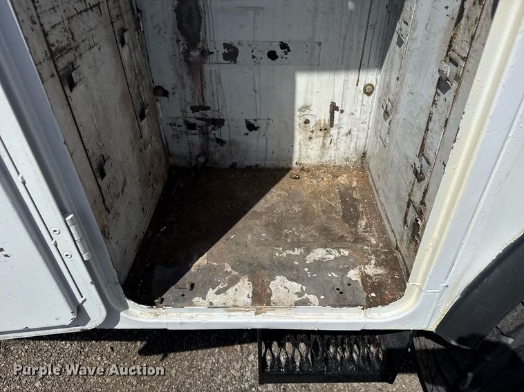 image for item EG5742 2005 Freightliner  Business Class M2 utility / service truck