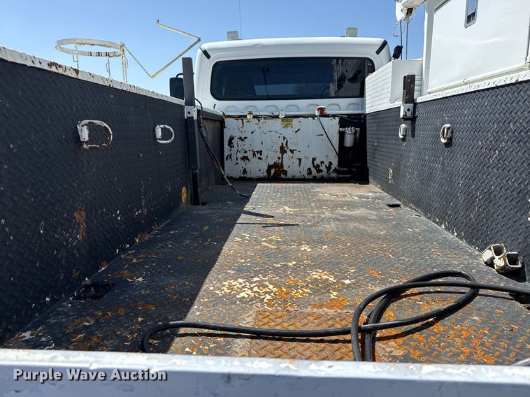 image for item EG5742 2005 Freightliner  Business Class M2 utility / service truck