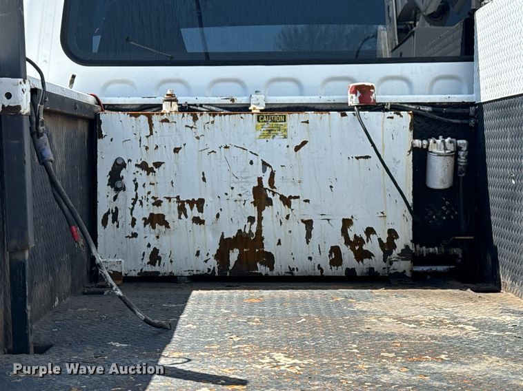 image for item EG5742 2005 Freightliner  Business Class M2 utility / service truck