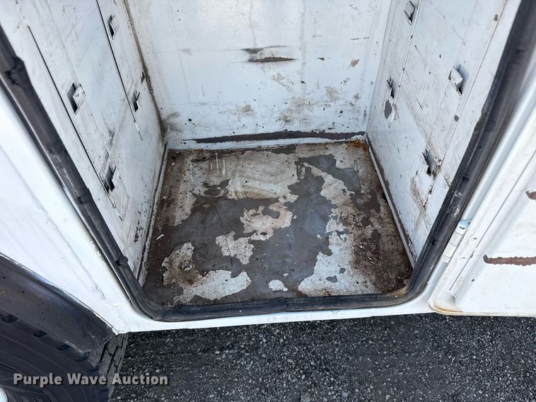 image for item EG5742 2005 Freightliner  Business Class M2 utility / service truck