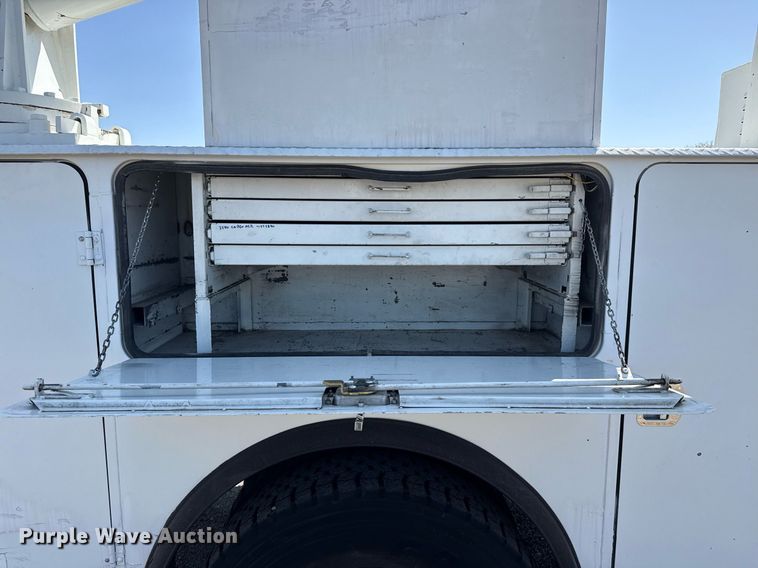 image for item EG5742 2005 Freightliner  Business Class M2 utility / service truck