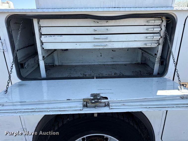 image for item EG5742 2005 Freightliner  Business Class M2 utility / service truck