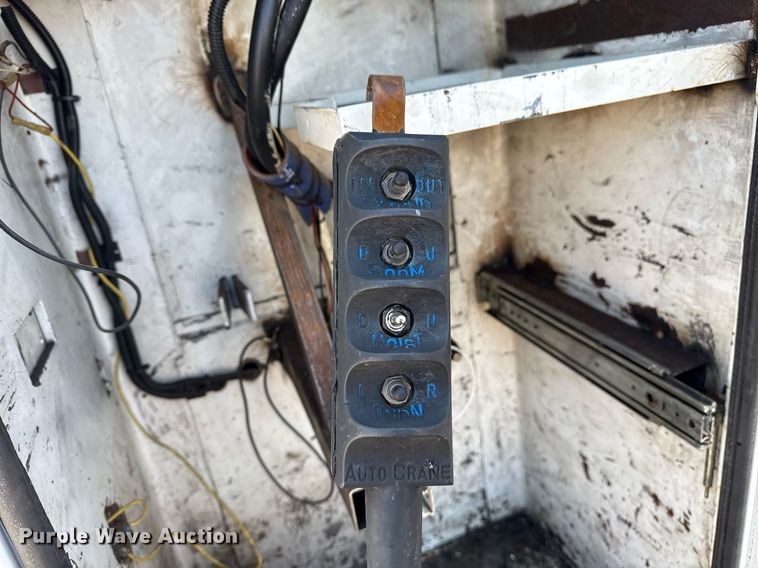 image for item EG5742 2005 Freightliner  Business Class M2 utility / service truck