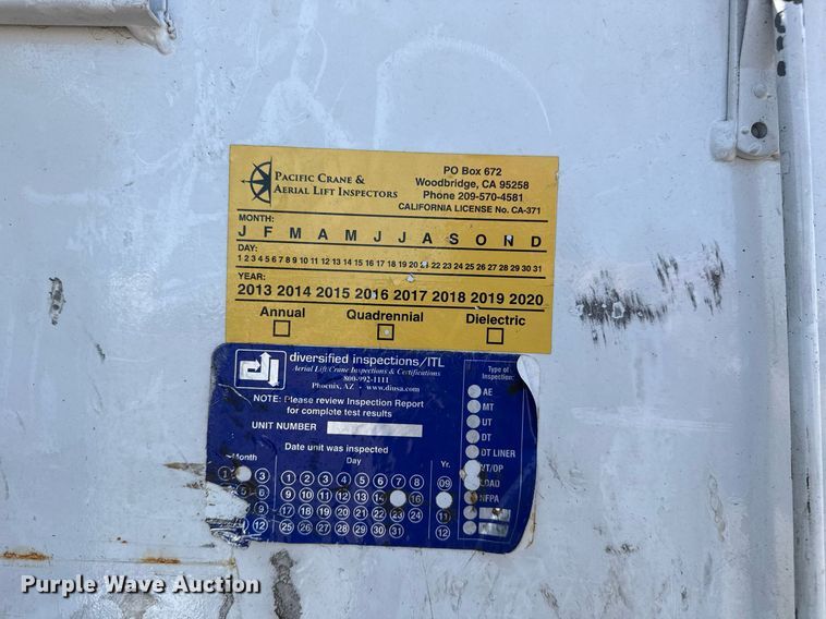 image for item EG5742 2005 Freightliner  Business Class M2 utility / service truck