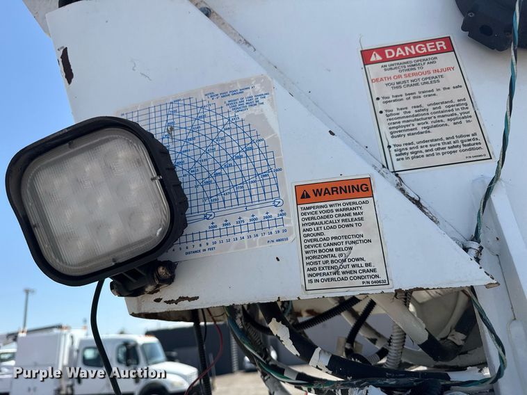 image for item EG5742 2005 Freightliner  Business Class M2 utility / service truck