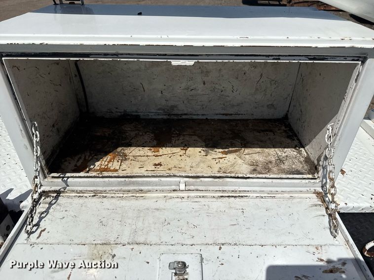 image for item EG5742 2005 Freightliner  Business Class M2 utility / service truck