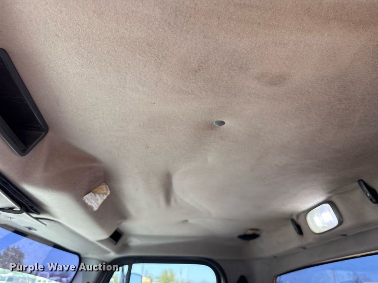 image for item EG5742 2005 Freightliner  Business Class M2 utility / service truck