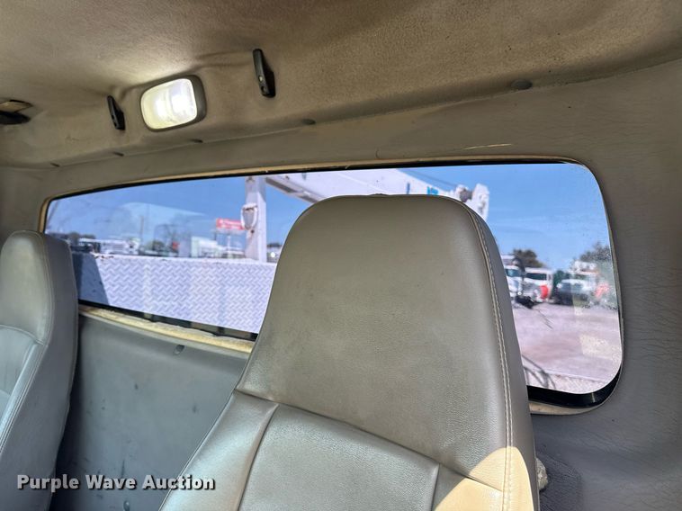 image for item EG5742 2005 Freightliner  Business Class M2 utility / service truck