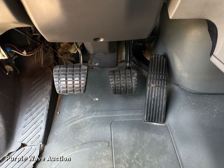 image for item EG5742 2005 Freightliner  Business Class M2 utility / service truck