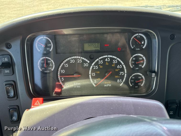 image for item EG5742 2005 Freightliner  Business Class M2 utility / service truck