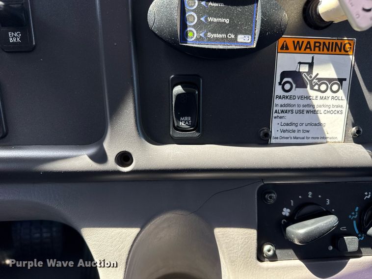 image for item EG5742 2005 Freightliner  Business Class M2 utility / service truck