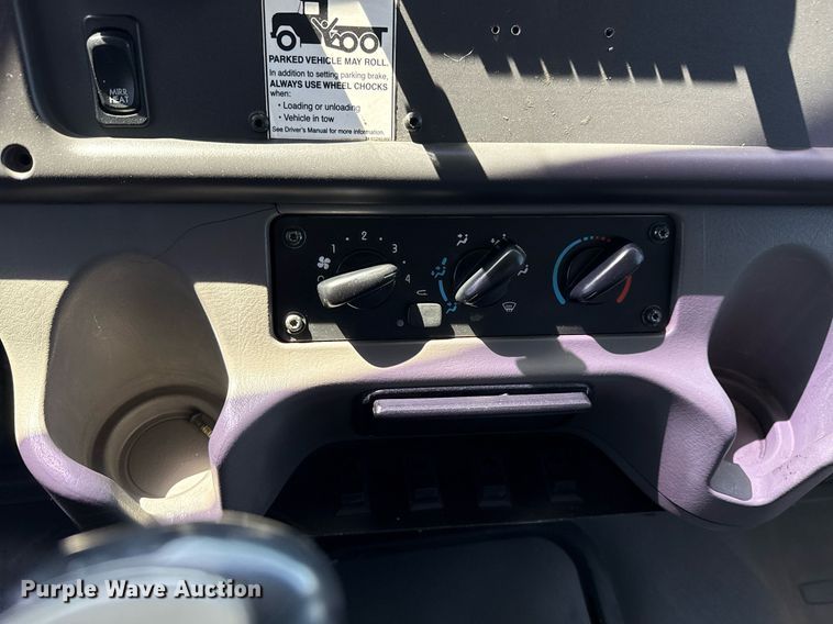 image for item EG5742 2005 Freightliner  Business Class M2 utility / service truck