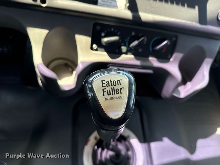 image for item EG5742 2005 Freightliner  Business Class M2 utility / service truck