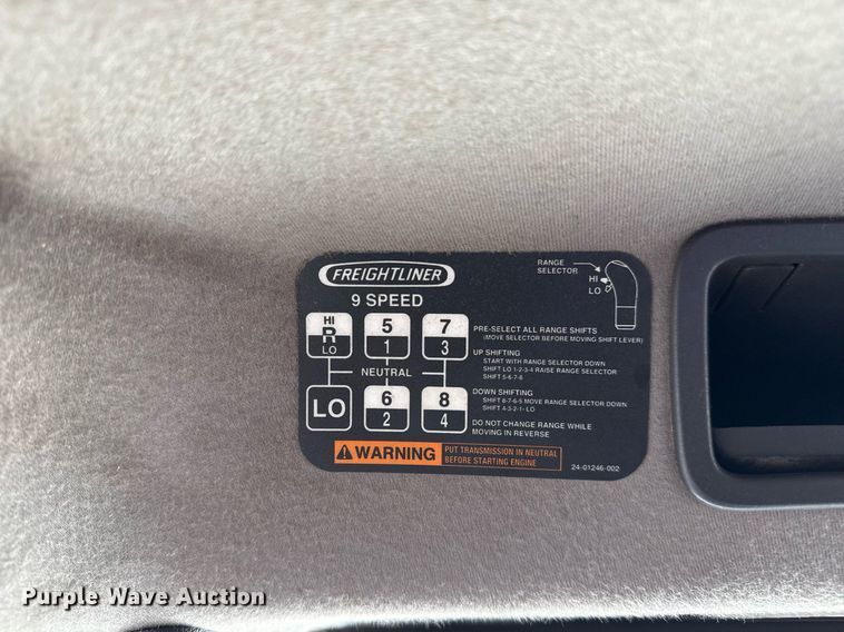 image for item EG5742 2005 Freightliner  Business Class M2 utility / service truck