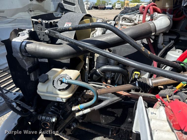 image for item EG5742 2005 Freightliner  Business Class M2 utility / service truck