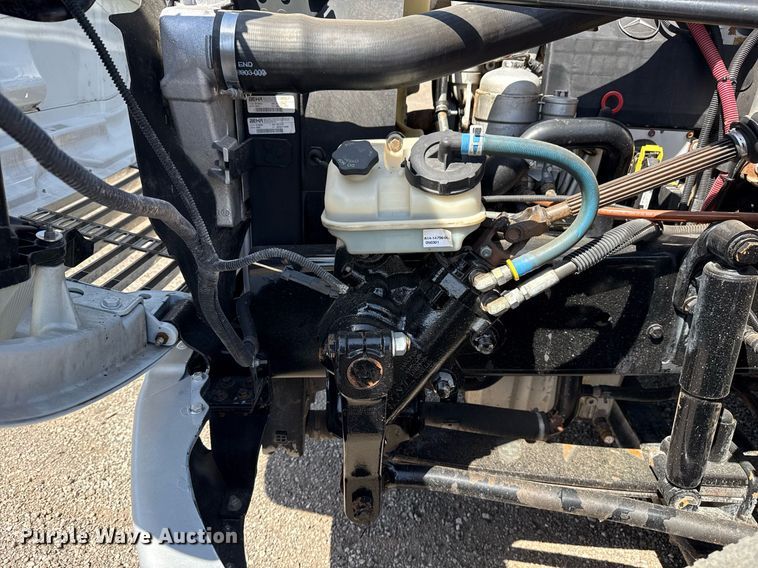 image for item EG5742 2005 Freightliner  Business Class M2 utility / service truck