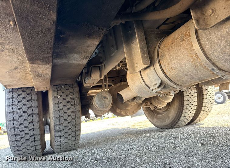 image for item EG5742 2005 Freightliner  Business Class M2 utility / service truck