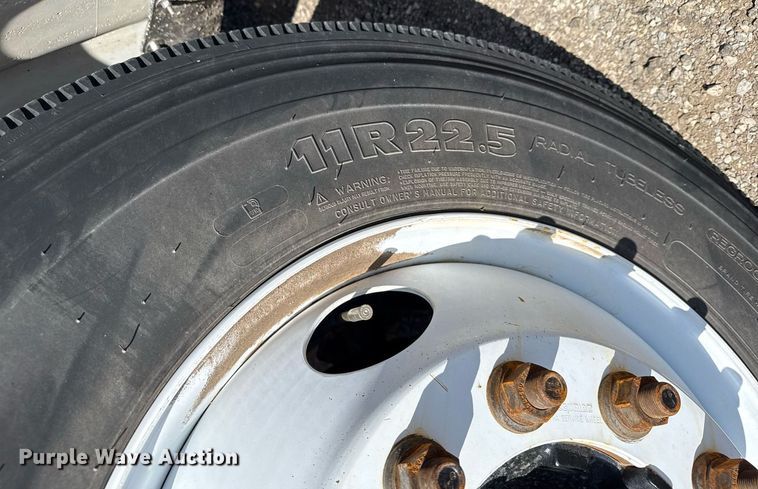 image for item EG5742 2005 Freightliner  Business Class M2 utility / service truck