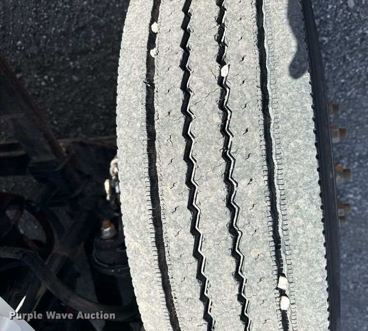 image for item EG5742 2005 Freightliner  Business Class M2 utility / service truck