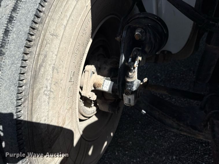 image for item EG5742 2005 Freightliner  Business Class M2 utility / service truck