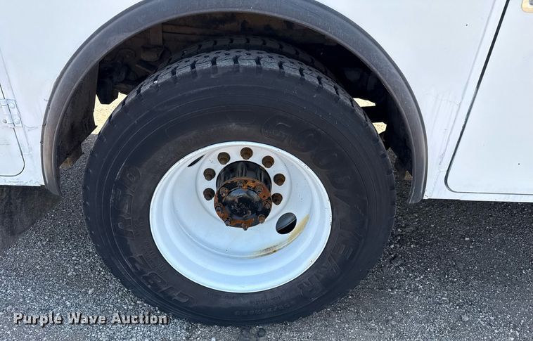 image for item EG5742 2005 Freightliner  Business Class M2 utility / service truck