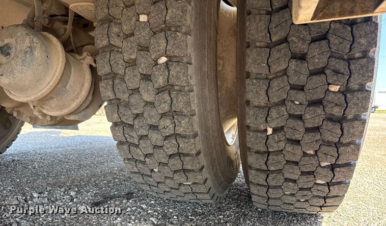 image for item EG5742 2005 Freightliner  Business Class M2 utility / service truck