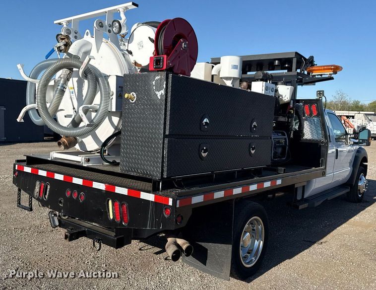 image for item EG5747 2011 Ford F550 Super Duty Crew Cab flatbed pickup truck