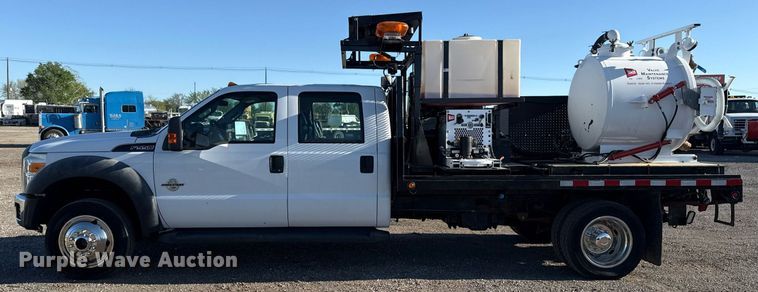image for item EG5747 2011 Ford F550 Super Duty Crew Cab flatbed pickup truck