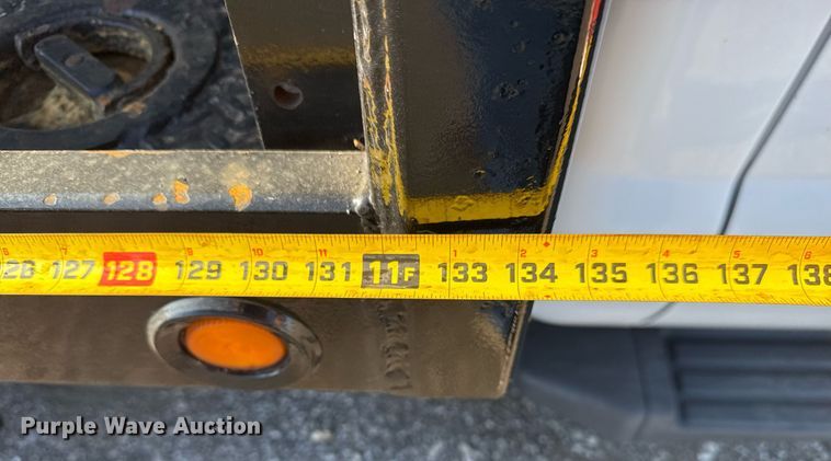 image for item EG5747 2011 Ford F550 Super Duty Crew Cab flatbed pickup truck