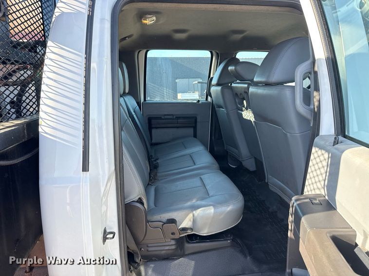 image for item EG5747 2011 Ford F550 Super Duty Crew Cab flatbed pickup truck