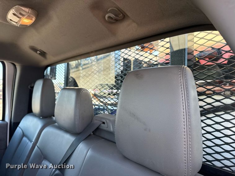 image for item EG5747 2011 Ford F550 Super Duty Crew Cab flatbed pickup truck