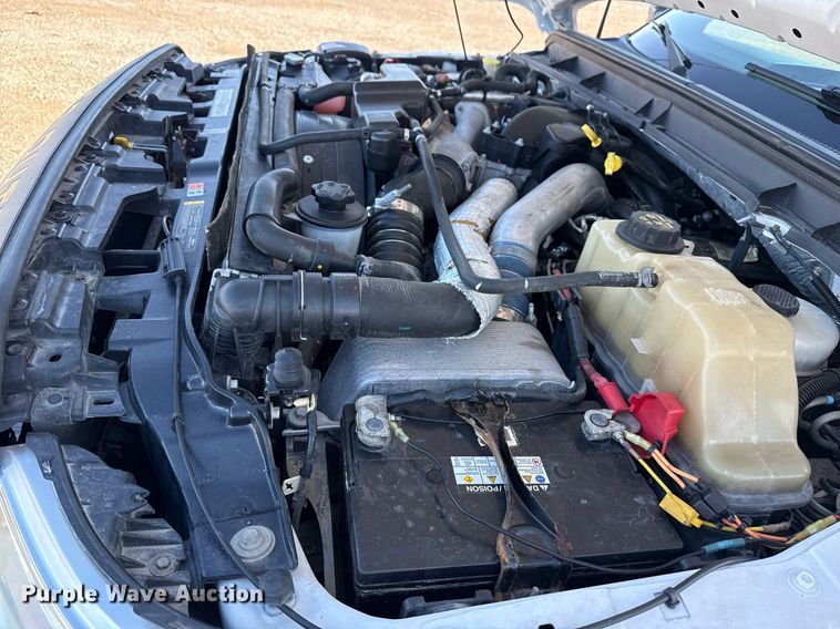 image for item EG5747 2011 Ford F550 Super Duty Crew Cab flatbed pickup truck