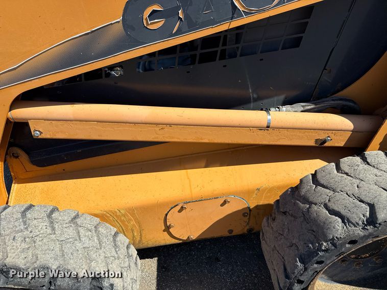 image for item EG5752 2004 Case 95XT skid steer loader