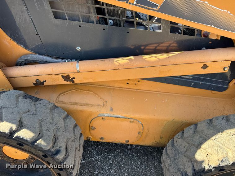 image for item EG5752 2004 Case 95XT skid steer loader