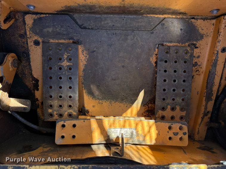 image for item EG5752 2004 Case 95XT skid steer loader