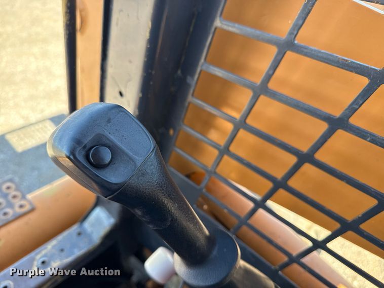 image for item EG5752 2004 Case 95XT skid steer loader