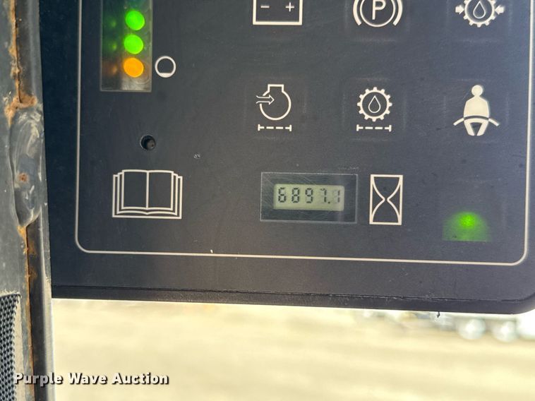 image for item EG5752 2004 Case 95XT skid steer loader