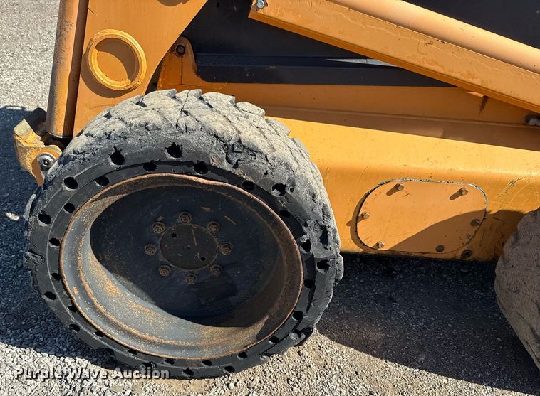 image for item EG5752 2004 Case 95XT skid steer loader