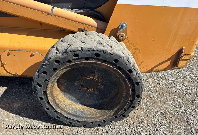 image for item EG5752 2004 Case 95XT skid steer loader