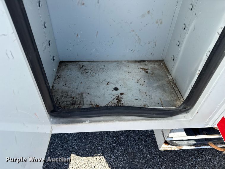 image for item EG5753 2009 Freightliner Business Class M2 bucket truck